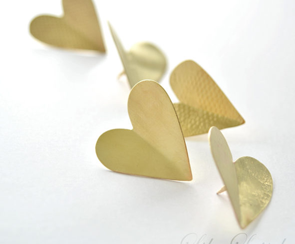 lila loisel-pins-broche-coeur-laiton-metal-jaune