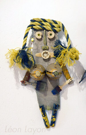 Pétroleuse 3 - H 88cm - 10€/mois - 150 €