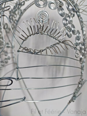 Visage 9 - détail - H.50cm - 10€/mois - 350 €